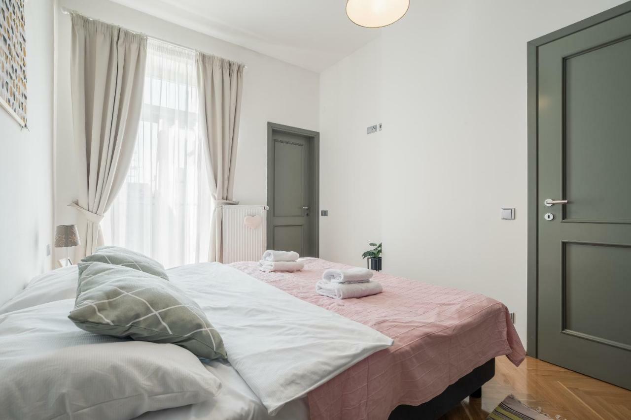 Art Apartments Prague II Экстерьер фото